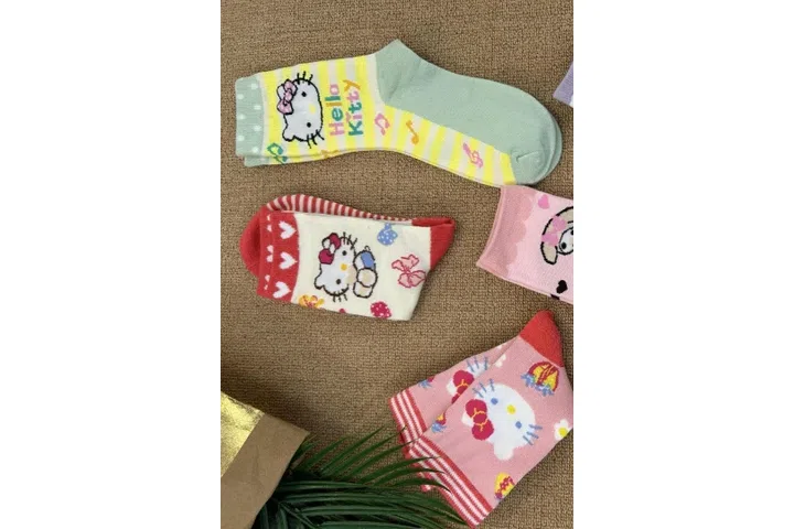 Representative commercial sample visual for Custom Cat Crew Socks SKU 1135 in the DK Marketplace.