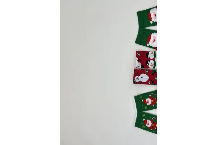 Representative commercial sample visual for Custom Christmas Crew Socks SKU 1121 in the DK Marketplace.