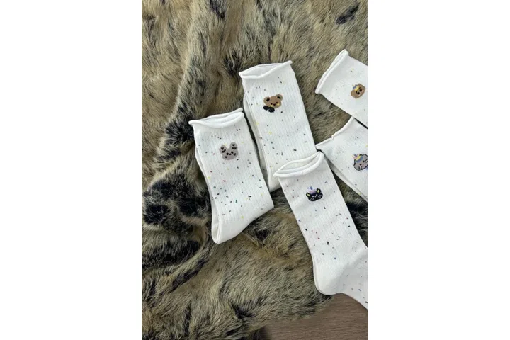 Representative commercial sample visual for Custom Polka Dot Crew Socks SKU 941 in the DK Marketplace.